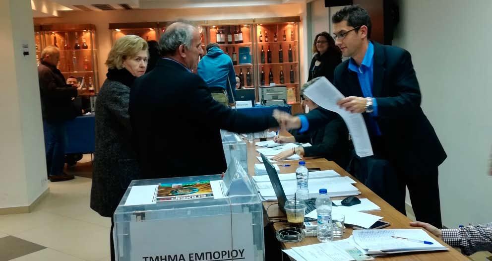 10 Τ Α Ν Ε Α Επιμελητηριακές Εκλογές Ποιοι εκλέγονται Εκλέγονται ανά τμήμα, με τη σειρά που εκλέχτηκαν οι: Από τον συνδυασμό του Π. Τσιχρτιτζή Τμήμα Εμπορίου 1. Φώλιας Γεώργιος 2. Σούζας Ταξιάρχης 3.