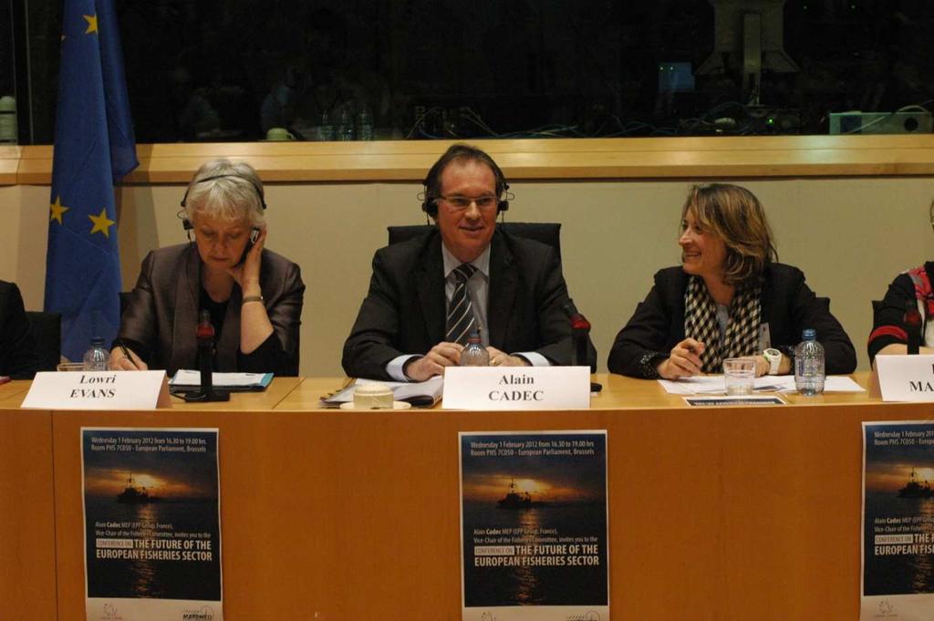 Η CPMR διοργάνωσε ένα σεµινάριο µε θέµα «Το µέλλον του Ευρω αϊκού Τοµέα Αλιείας» στο Ευρω αϊκό Κοινοβούλιο, κατό ιν ρόκλησης του Ευρωβουλευτή Alain Cadec, και µε τη συµµετοχή του Lowri Evans, Γενικού