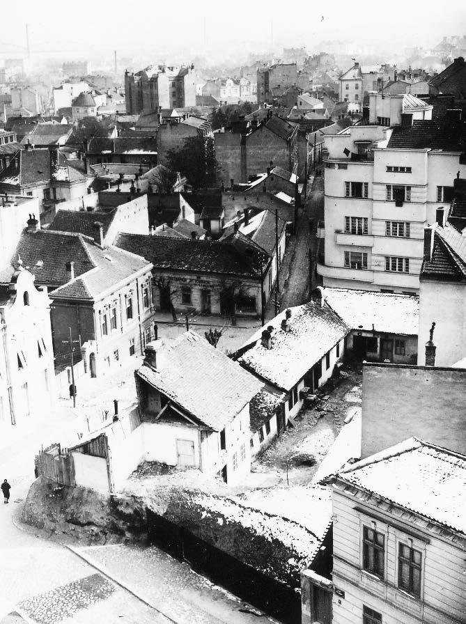 РЕНТИЈЕРСКИ СТАНОВИ ЗА СИРОМАШНЕ БЕОГРАЂАНЕ, 1919-1941 1. Енклава рентијерских станова на углу Симине и Скадарске улице, 1932. 1. Rental apartments enclave on the corner of Simina and Skadarska Street, 1932.