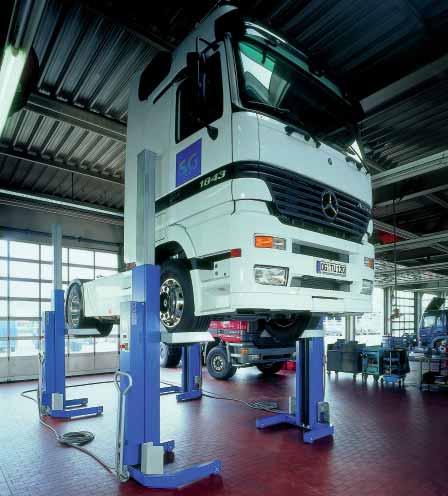 ZDVIHÁKY mobilné stĺpové Mobilné stĺpové zdviháky MCS 5000/7500 Perfektné riešenie pre flexibilnú prácu s úžitkovými automobilmi a autobusmi.