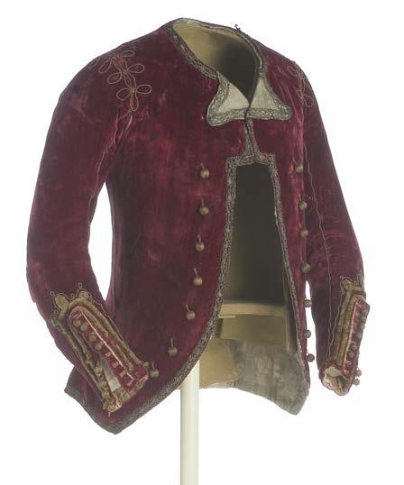 Irene Seco Serra 040 11 embroidered silk coats, waistcoats and breeches of a purely 12 French design.