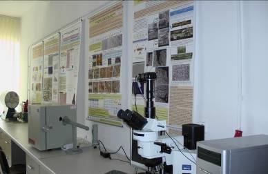 Caracterizarea acoperirilor metalice privind microstructura, grosimea de strat, aspectul suprafe ei, microduritatea, aderen a, rezisten a la coroziune - Microstructura straturilor din metale sau