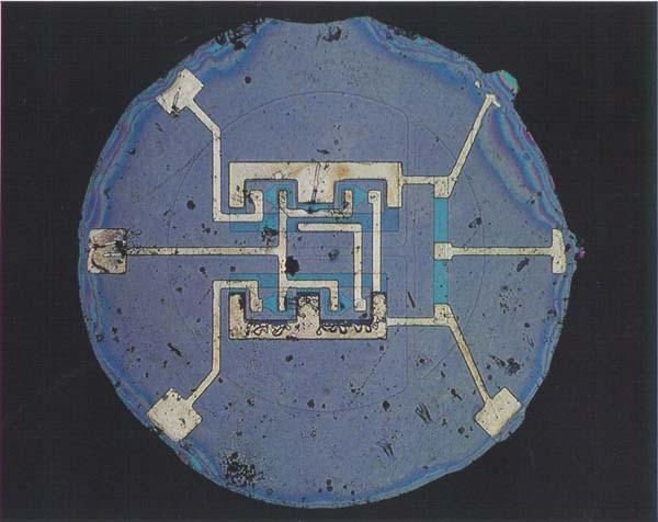 Capitolul 8 Circuite integrate digitale Fig. 8.4. Circuit basculant bistabil în tehnologie RTL În figura 8.