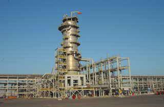- 4 زيت الغاز : سائل أثقل من الكيروسين يستخدم كوقود مصفى النفط في المصانع والمحركات الضخمة والشاحنات.