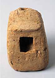 72 Εικ. 2 και 3. Ευρήματα της Μέσης Νεολιθικής από την ανασκαφή στη θέση Μαγούλα Μπαλωμένου. και τους Φωκείς (351-346 π.χ.).