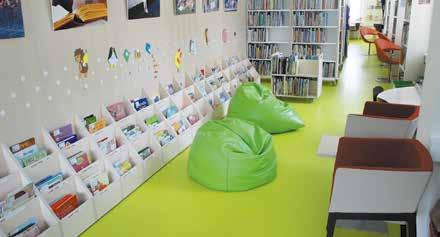 Zelena knjižnica je bila tudi osnovno vodilo pri arhitekturnem preoblikovanju prostora in opreme. mandata 2006 oz. 2007 do danes proračun, s katerim razpolaga, povečal z 19.306.853 evrov na 27.310.