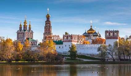 Πανοραμική ξενάγηση στο ιστορικό, γαλήνιο και γοητευτικό Σούζνταλ, έναν από τους παλαιότερους οικισμούς της Ρωσίας, που χρονολογείται στις αρχές του 11ου αιώνα.