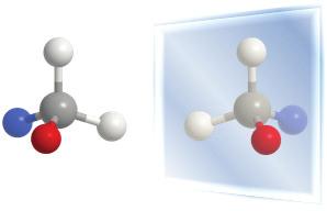 (a) (b) Figura 8. (a) Molécula sen carbonos asimétricos superpoñible coa súa imaxe especular. (b) Trátanse da mesma molécula xa que son superpoñibles. 4.