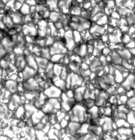 granulae גרנולות - פני אינן חלקות והפוטוספירה נראית כאוסף של תאים רבים הנוגעים זה בזה. אלו הן הגרנולות שלמעשה הם הקצה העליון של זרמי ההסעה המגיעים לפוטוספירה משכבות נמוכות יותר.