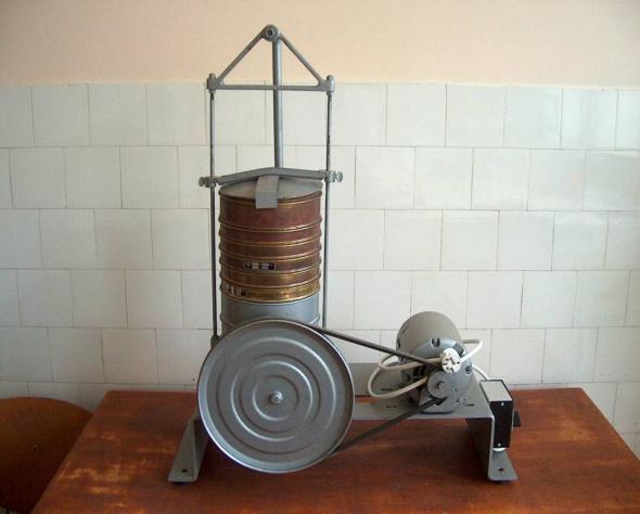 Za ocenu strukturnosti Veršinin (1958) je predloţio koeficijent strukturnosti, prema kome zemljišta koja imaju vrednosti ovog koeficijenta iznad 1,5 imaju dobru strukturu, od 1,5-0,67