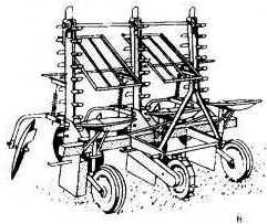 Makinat mbjellëse të fidanëve shërbejnë për mbjelljen e fidanëve drufrutorë apo të perimeve. Ato ndahen në makina lehtësuese dhe n ë makina automatike.