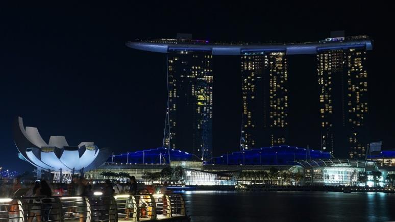 10η ΗΜΕΡΑ: ΠΟΥΚΕΤ - ΣΙΓΚΑΠΟΥΡΗ (Ξενάγηση πόλης) Μεταφορά στο αεροδρόμιο και πτήση για Σιγκαπούρη.
