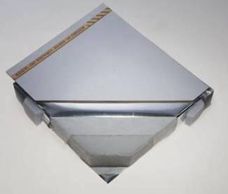 Toote tutvustus ISOVER VacuPad Integra UVP 007 -l on kihiline kvartstuum, mis on alumiiniumkaitsekiles isoleeritud vaakumis. Isolatsiooni tuum on ümberringi pitseeritud paksu tihenduslindiga.