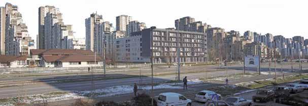 Слике 25 27. Објекат непрофитног становања у Блоку 61 Figures 25 27. Non-profit residential building in Block 61 Од два другонаграђена рада, за реализацију је у марту 2007. год.