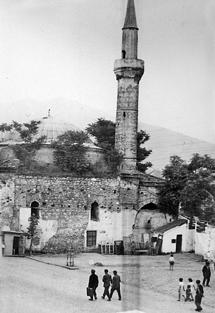 6 М. Братство, vol. XXVII (прев. Г. Елезовић), Београд 1933, стр. 204; Ј. Хаџи-Васиљевић, Град Битољ, Кроз Стару Србију и Маћедонију 1897 године, Братство, vol. XIV, Београд 1911, стр.