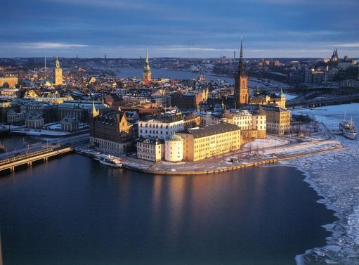 Εκτιμωμένη Διάρκεια: 3 ώρες Επίπεδο δυσκολίας: Εύκολο - Ενδείκνυται για αγορές - Έχει ιστορικό ενδιαφέρον - Προτείνεται για οικογένειες Η μοντέρνα πρωτεύουσα της Σουηδίας γοητεύει και προσκαλεί τους
