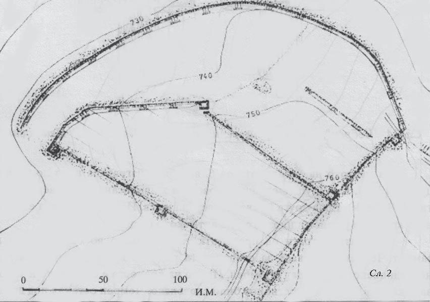 Ni{ i Vizantija V 253 Сл. 2 Fig. 2 карактеристике угрубо подсећају на један од два раноаварска типа узенгија. Сличан је и други, који је уместо правоугаоно моделованом ушицом завршен тзв.