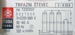 Svako brojilo ima natpisnu pločicu na kojoj moraju biti navedeni sljedeći podaci: - pogonski napon (220 V ili 3 x 220/380 V) - nazivna struja koju može brojilo trajno voditi bez opasnosti od kvara.