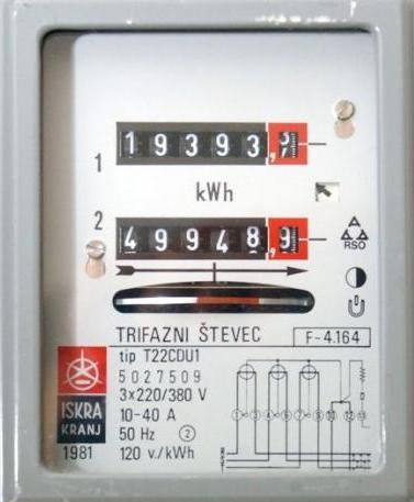 VIŠETARIFNI SISTEMI Najveći problem elektroenergetike je kako ostvariti da se potrošnja električne energije ujednači tokom dana i noći.