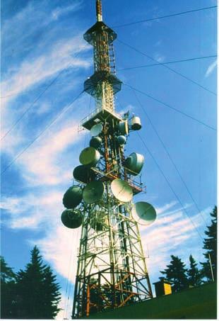 Vplivno območje manjšega radijskega oddajnika oddajne moči 400 W sega do 30 metrov od oddajnih anten za I. območje varstva pred sevanji 