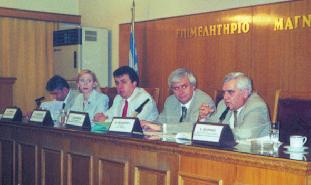 Ο προγραμματισμός για την 7η ετήσια Συνάντηση της Ένωσης. Η συμμετοχή στην 7η ετήσια Συνάντηση του Οικονομικού Συνάντησης και η εκλογή νέου Δ.Σ. και Κοινωνικού Συμβουλίου των Οι εισφορές των μελών και οι δαπά- Ηνωμένων Εθνών, του Παγκόσμιου νες για το 2001.