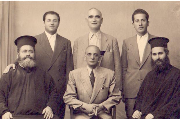 Δυστυχώς για τους υπόλοιπους που είναι στη φωτογραφία δεν έχουμε καμία αναφορά 115.