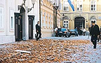 Dræavna uprava SINDIKALNI PRIJEDLOG VLADI DoËekajmo smak svijeta u vedrom ozraëju (SDLSN, 12. prosinca 2012.