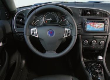 Saab Turbo X turi tradicinį sabinį vidų, pasižymintį ergonomiškumu Modelis turi du kėbulo variantus ketverių durų sedaną ir universalą Vairavimas tikras