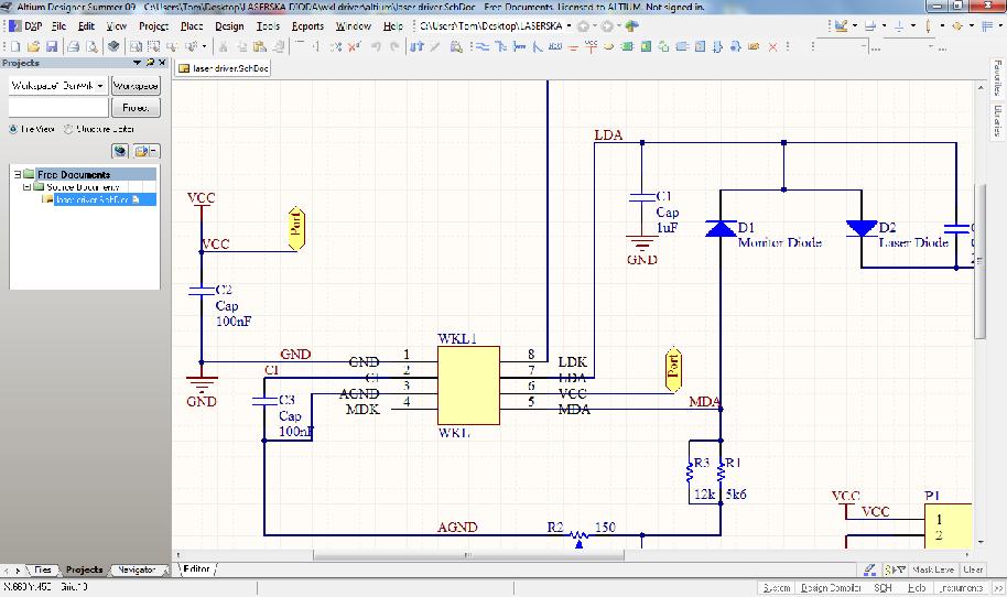 Stran 30 6 NAČRTOVANJE TISKANEGA VEZJA Po načrtovanju in preizkusu vseh segmentov realiziramo celotno opto-elektronsko vezje. Projektiranje tiskanega vezja smo izvedli s programom Altium Designer.