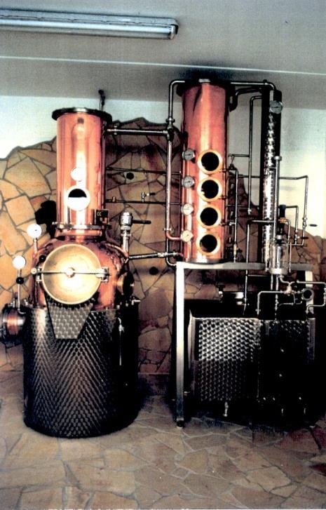 Дестилација кљука Уређаји за једнократну дестилацију 1000-2000 ЕВРА РАД 12000-20000 ЕВРА АРОМА
