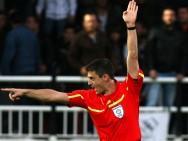 να παίξει Ο τφ έχει την μπάλα στα χέρια του πάνω από 6 sec Ο τφ πιάνει την μπάλα που του την επιστρέφει συμπαίκτης του Ο τφ αγγίζει