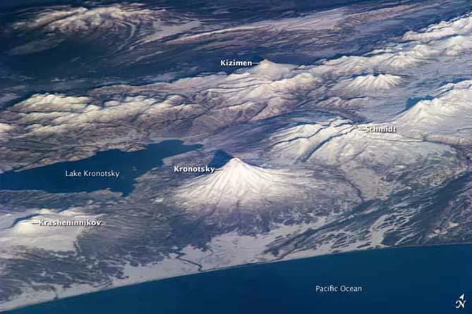 0 Offshore Maule, Chile, 2010 - Magnitude 8.8 Just last year, at least 500 people were killed and 800,000 were displaced by the earthquake and tsunami that hit central Chile. More than 1.