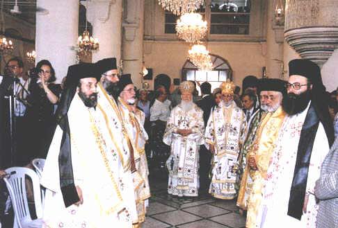 216 1999, Patriarhul Ecumenic Bartolomeu I și Patriarhul Ignatie IV Hazim al Antiohiei slujesc Sfânta Liturghie în Basilica Sf. Petru și Pavel din orașul de scaun Antiohia 2.