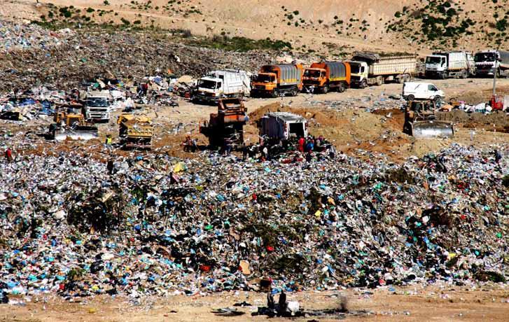 για το 70 / ΡΕΠΟΡΤΑΖ #98 ΜΑΪΟΣ 2018 Δελτίο Τύπου από το ΔΥΤΙΚΟ ΜΕΤΩΠΟ Σκουπίδια πάνω στα σκουπίδια Με αφορμή την ανοιχτή συγκέντρωση της 7ης Μαΐου ο συντονισμός φορέων, συλλογικοτήτων και πολιτών Δ.