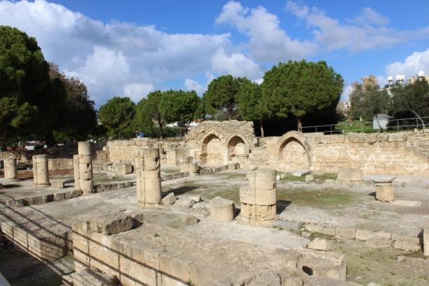 Ο Λατινικός Ναός Στα βορειοδυτικά της παλαιοχριστιανικής