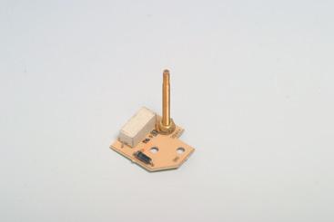 vode UF 60704U za pokazivač goriva, vode, otklon kormila, tlak ulja PLOVAK ZA GORIVO/VODU Univerzalni plovak za vodu/gorivo, prirubnica sa 5 rupa, model vertikalni od inoxa.