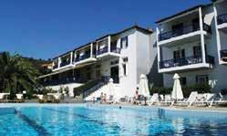 APERITTON HOTEL 2* Βρίσκεται στη Χώρα της Σκοπέλου και προσφέρει κλιµατιζόµενα