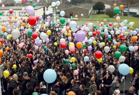 Ποια είναι τα συγκριτικά πλεονεκτήματα της βιωματικής μάθησης; * Βραχυπρόθεσμα, οι μαθητές κατανοούν σε βάθος το διδακτέο αντικείμενο.