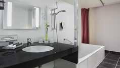 Όλα τα δωμάτια στο Holiday Inn Paris-Porte De Clichy διαθέτουν τηλεόραση