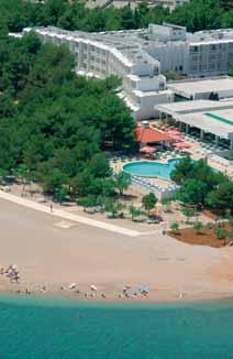 Hotel ANDRIJA Lega: na polotoku Solaris, Šibenik 6 km (redna dnevna avtobusna povezava). Bazen: notranji bazeni wellness centra Solaris (v hotelu Ivan).
