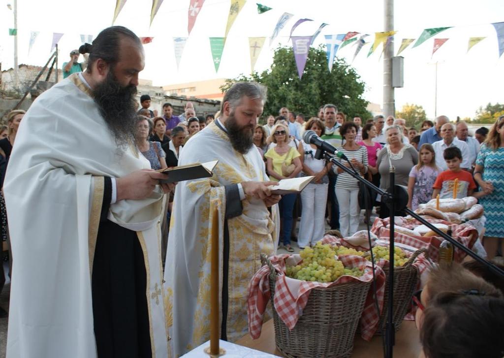 μονής Πετράκη, στην οποία ανήκει ο ναός, κατά την εορτή της Μεταμορφώσεως, τελούν τη Θ. Λειτουργία και τηρείται η ίδια παράδοση. Εικόνα 14.