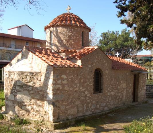 στο Σαλονίκι και το Λοιμικό. Ο ναός του Αγίου Νικολάου, (πολύ κοντά στον σημερινό Αυλώνα) ακόμα και σήμερα ανήκει στο δήμο Αχαρνών.