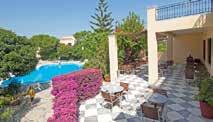 395 475 540 655 Δίκλινο premium Sea front 420 525 575 725 Junior Suite 445 535 590 740 3ο άτομο -30% -30% -30% -30% 3ο άτομο έως 12 ετών ΔΩΡΕΑΝ ΔΩΡΕΑΝ ΔΩΡΕΑΝ ΔΩΡΕΑΝ