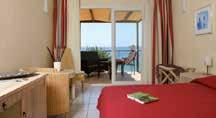 καθαριστηρίου, WiFi, Room Service, Δωμάτια με μπαλκόνι, Ενοικίαση αυτοκινήτου μέσα στο ξενοδοχείο.