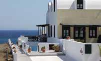VRACHIA APARTMENTS & STUDIOS ΟΙΑ - ΣΑΝΤΟΡΙΝΗ Τιμή κατ άτομο με πρωινό (στο δωμάτιο) 10-30/6 & 1-15/9 1/7-31/8 16/9-23/10 10-30/6 & 1-15/9 1/7-31/8 16/9-23/10 Δίκλινο Studio 169 215