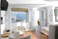 H H H H SUITES OF THE GODS ΜΕΓΑΛΟΧΩΡΙ - ΣΑΝΤΟΡΙΝΗ Το συγκρότημα Vrachia Studios, βρίσκεται στην πιο γνωστή από τις παραλίες της Οίας, στους Μπαξέδες, δίπλα στη θάλασσα, ιδανική για
