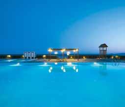 H H H H TINOS BEACH hotel & bungalows ΚΙΟΝΙΑ - ΤΗΝΟΣ ΔΙΑΜΟΝΗ: Tο resort διαθέτει 160 δωμάτια που κατανέμονται σε ένα κεντρικό κτίριο 3 ορόφων και τρία τριώροφα συγκροτήματα δωματίων τύπου bungalows.