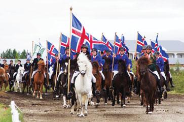 Fyrirtækið hóf starfsemi sína árið 1983 í Seattle í Bandaríkjunum. Á vefsíðu fyrirtækisins segir að allar verslanir Costco byggi á meðlimaaðild.