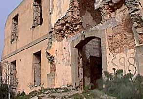 Οι Μαρωνίτες μοναχοί που εκδιώχθηκαν από τους Οθωμανούς επέστρεψαν στην Κύπρο το 1673 και εγκαταστάθηκαν στο μαρωνίτικο χωριό Μετόχι, το οποίο σήμερα δεν υπάρχει.
