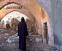 Το μοναστήρι αποτέλεσε τον «φάρο» της θρησκείας και του πολιτισμού των Μαρωνιτών για σχεδόν δύο αιώνες.